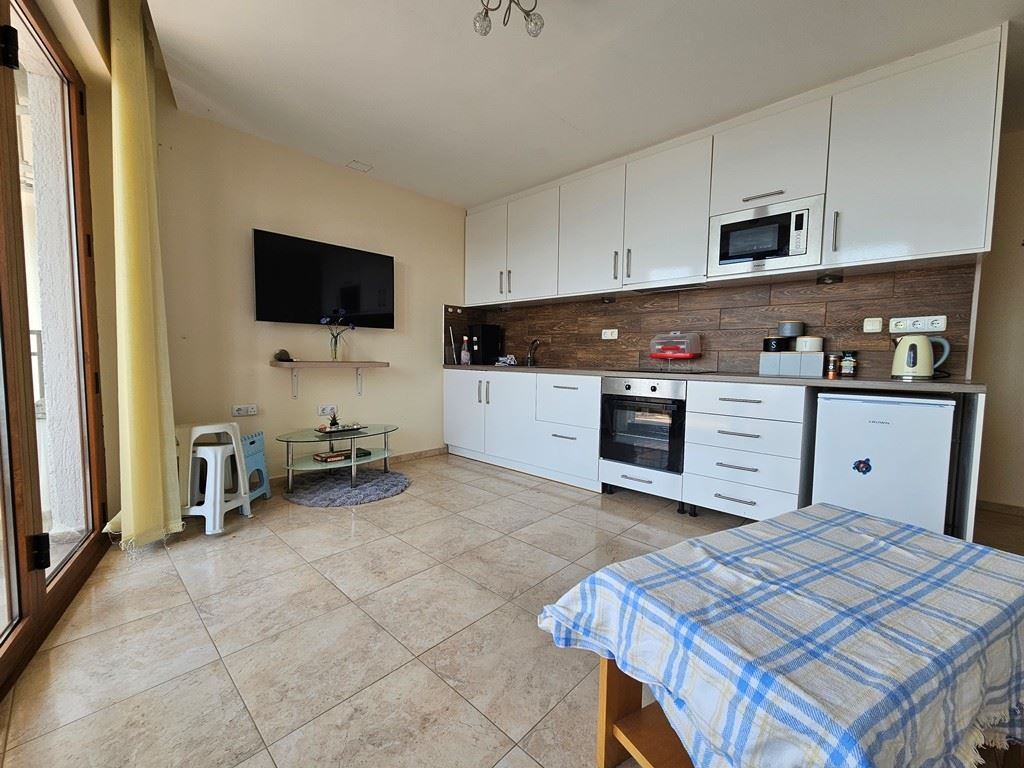 Panoramiczny apartament z dwiema sypialniami kilka metrów od plaży w Elenite z niesamowitym widokiem na zatokę
