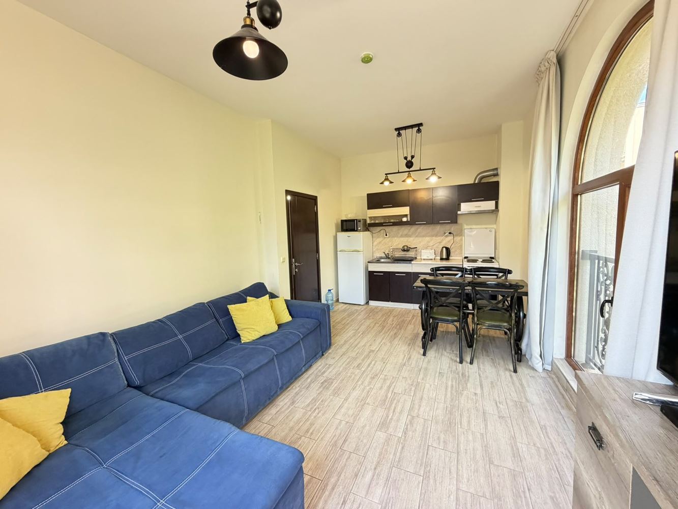 Luksusowy apartament z jedną sypialnią i widokiem na zieleń w prestiżowym kompleksie w Słonecznym Brzegu