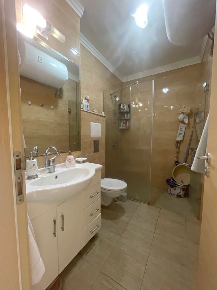Przestronny apartament z dwiema sypialniami 100 metrów od plaży w Nesebyrze