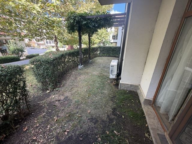 Komfort i spokój nad morzem – przestronny apartament z jedną sypialnią w Aheloy