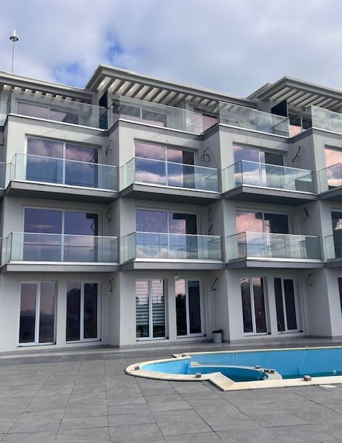 Kompaktowe studio w Sveti Vlas – 500 m od plaży, kompleks z basenem i parkingiem