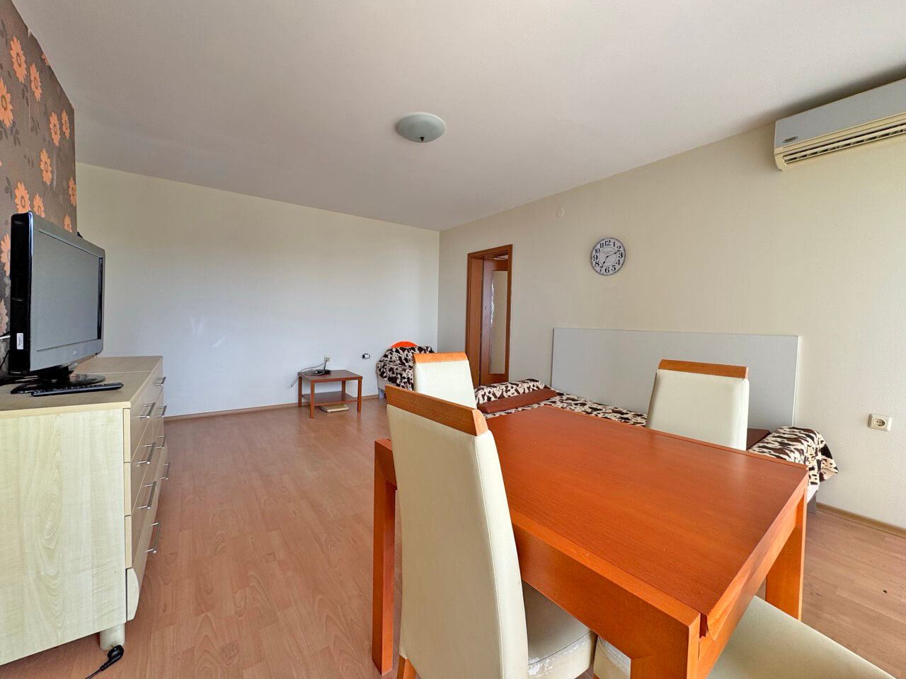 Apartament z jedną sypialnią z widokiem na morze i basen w prestiżowym kompleksie w Sveti Vlas