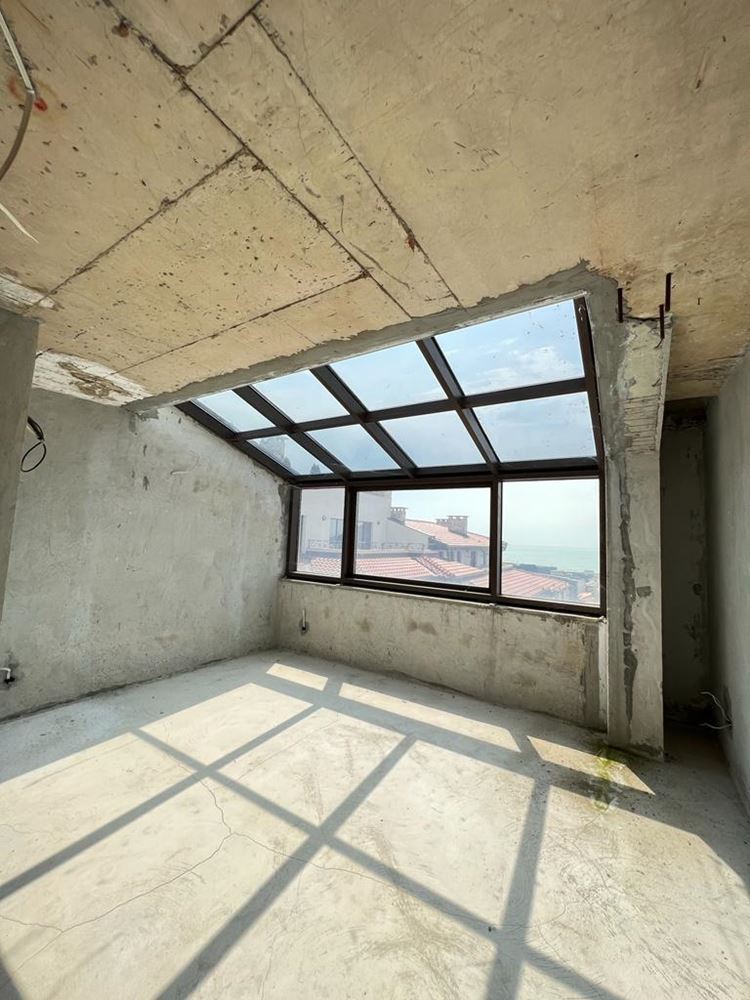 Maisonette na trzech poziomach z panoramicznym widokiem na morze, prywatną sauną i ogromnym tarasem w Sweti Włas