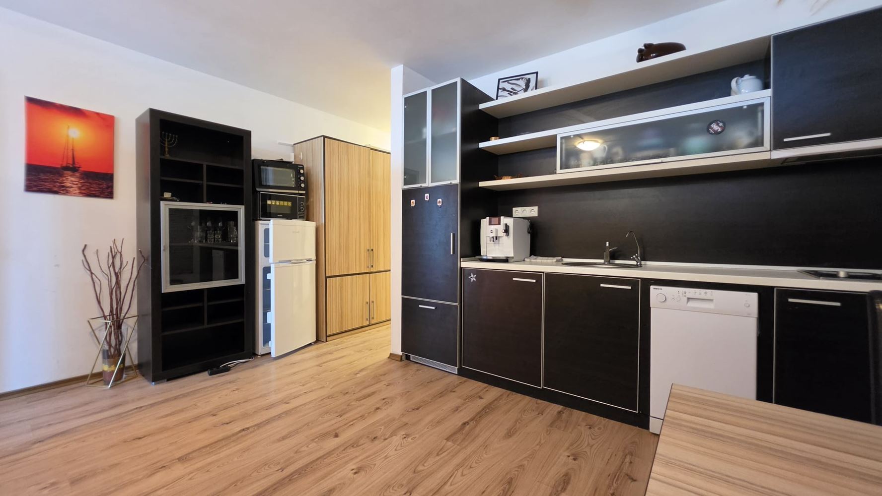 Apartament z jedną sypialnią i widokiem na morze w Sveti Vlas – 200 metrów od plaży