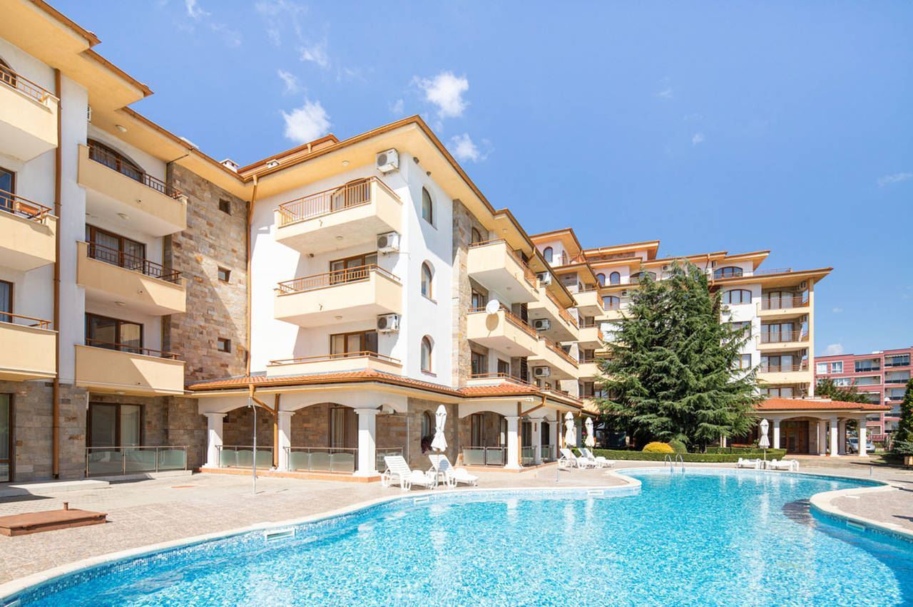 Apartament z jedną sypialnią w pierwszej linii w Rawdzie – widok na morze, przytulność i wszystko, czego potrzeba do idealnego wypoczynku