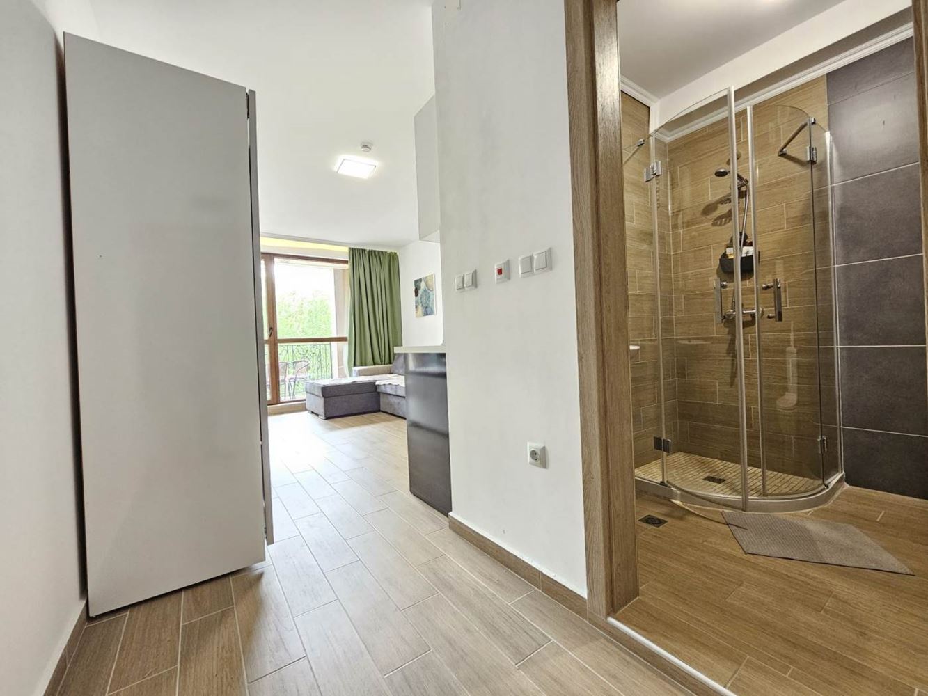 Studio z meblami w centrum Słonecznego Brzegu – gotowe do użytku lub inwestycji
