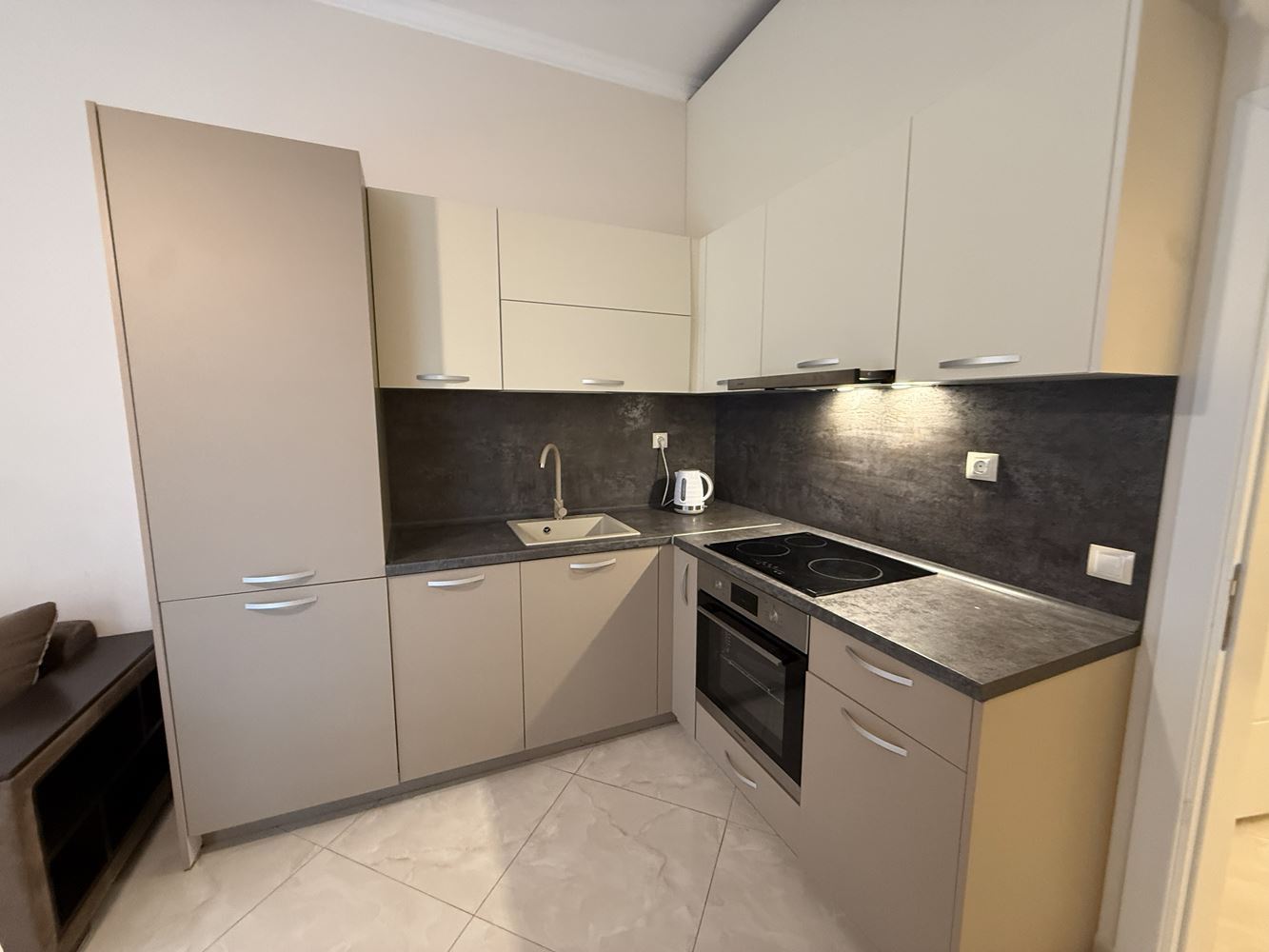 Apartament z jedną sypialnią w Świętym Własie – morski komfort, udogodnienia SPA i całoroczny luksus w prestiżowym kompleksie