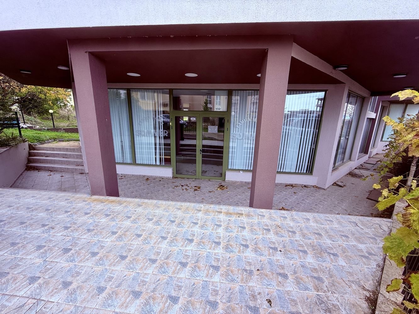 Przestronne mieszkanie z jedną sypialnią w cichej i atrakcyjnej lokalizacji w Ravdzie