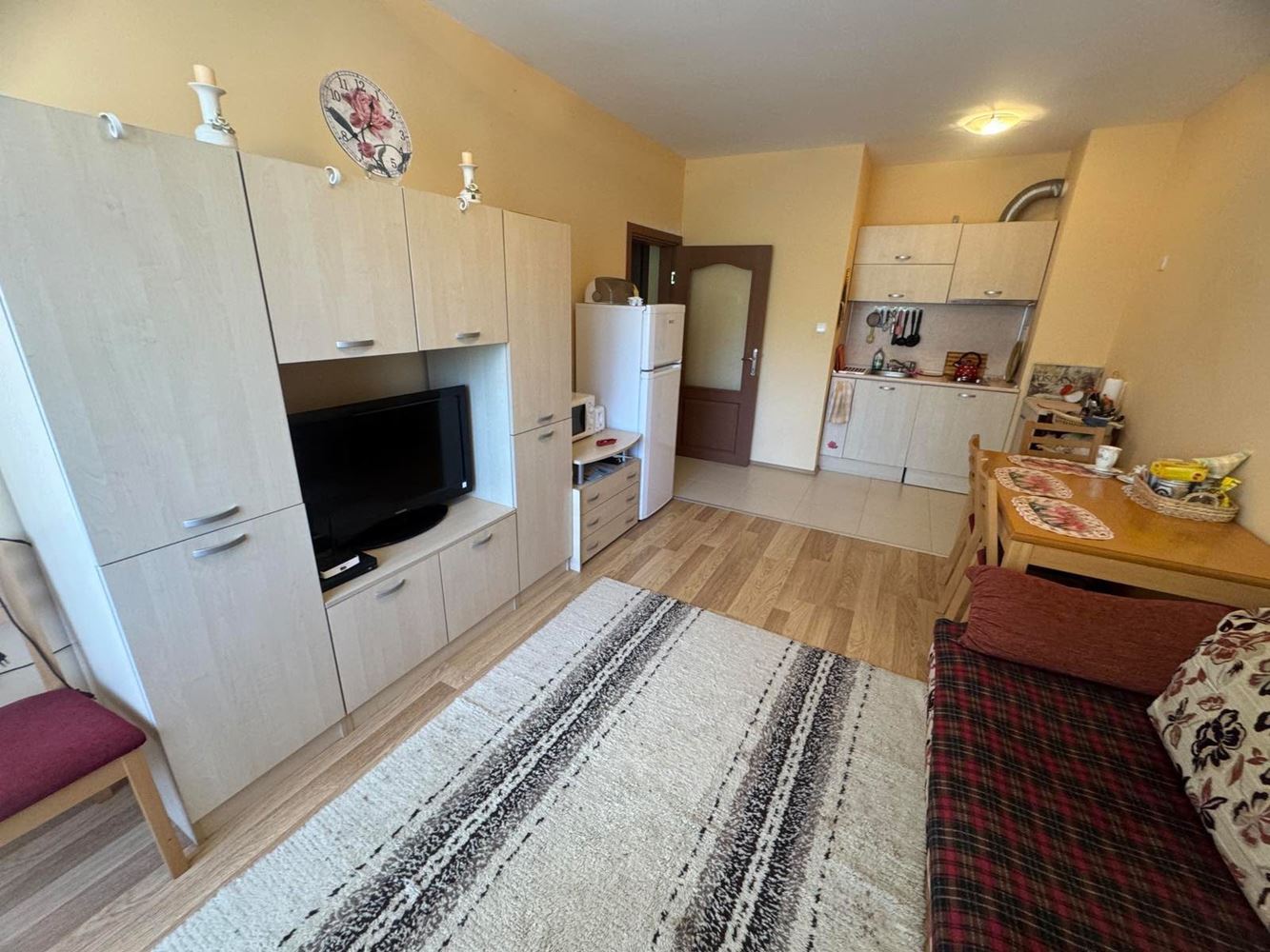 Apartament z jedną sypialnią na Starym Mieście w Pomorie – w pełni umeblowany, w budynku mieszkalnym i gotowy do zamieszkania