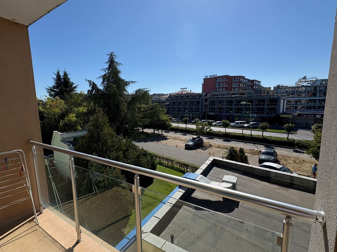 Apartament z jedną sypialnią w Słonecznym Brzegu – komfort w kompleksie z basenami i zjeżdżalniami wodnymi