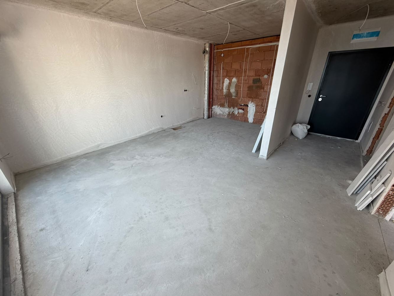 Mieszkanie z jedną sypialnią z bezpośrednim panoramicznym widokiem na morze w Rawdzie – najwyższy komfort i spektakularne widoki z każdego pokoju