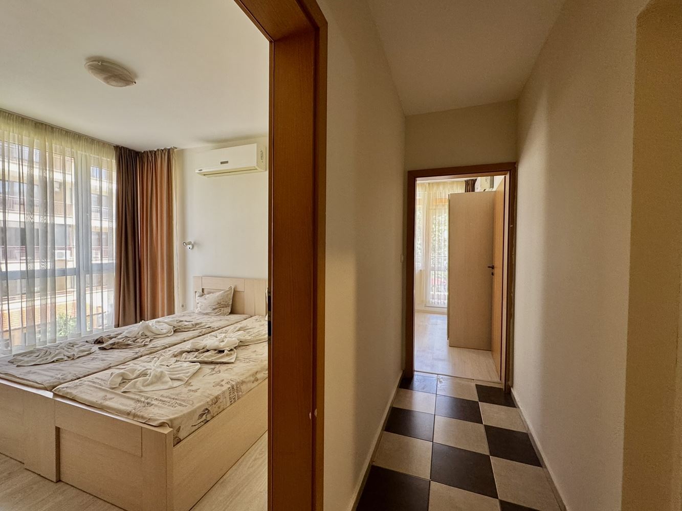 Odkryj swój nowy dom nad morzem - apartament z dwiema sypialniami w centralnej części Słonecznego Brzegu