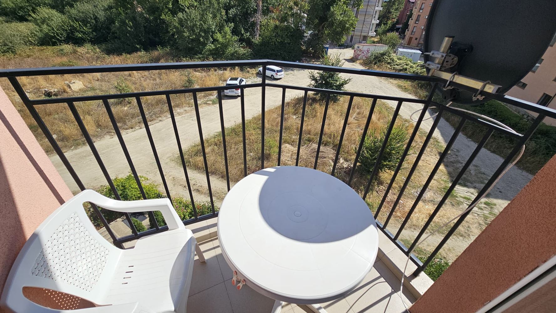 Doskonały apartament z jedną sypialnią z niską opłatą za utrzymanie w Słonecznym Brzegu – gotowy do zamieszkania