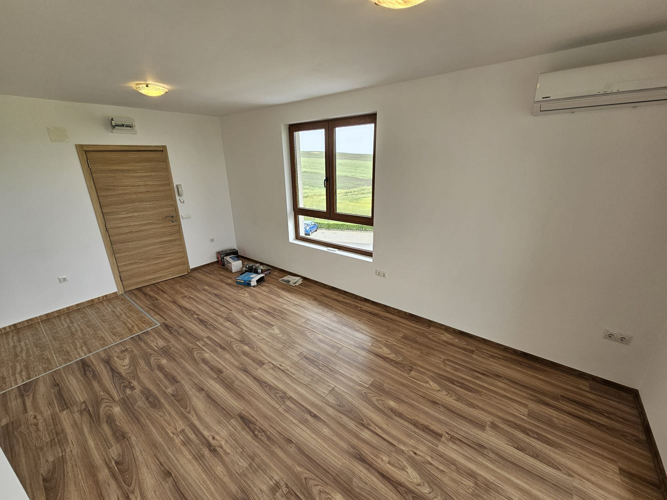 Dwupokojowe mieszkanie z panoramicznym widokiem w spokojnym kompleksie koło Aheloy