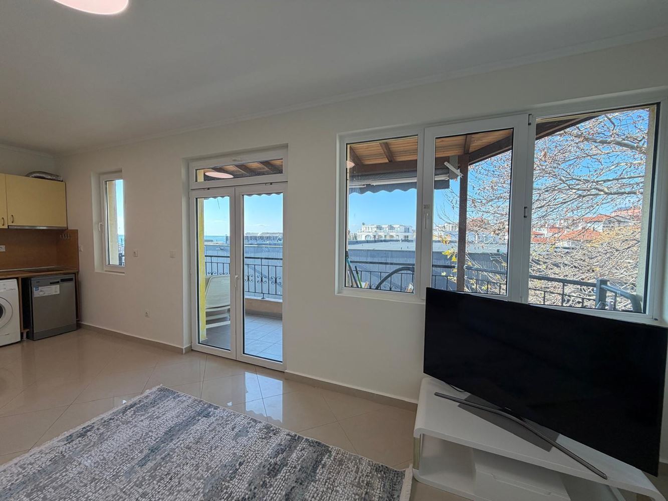 Morski komfort i przytulność w Sveti Vlas – apartament z jedną sypialnią gotowy do zamieszkania lub inwestycji
