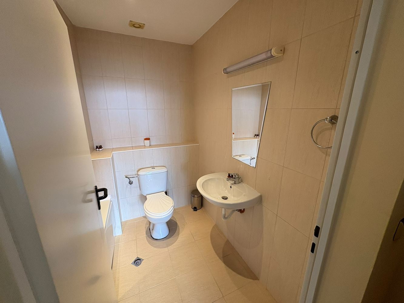 Apartament z dwiema sypialniami w Słonecznym Brzegu – przestrzeń, udogodnienia i rozrywka w kompleksie wakacyjnym
