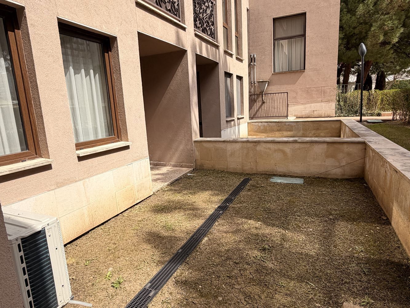 Ekskluzywne studio z ogrodem i bezpośrednim dostępem do basenu – 100 m od morza w Słonecznym Brzegu