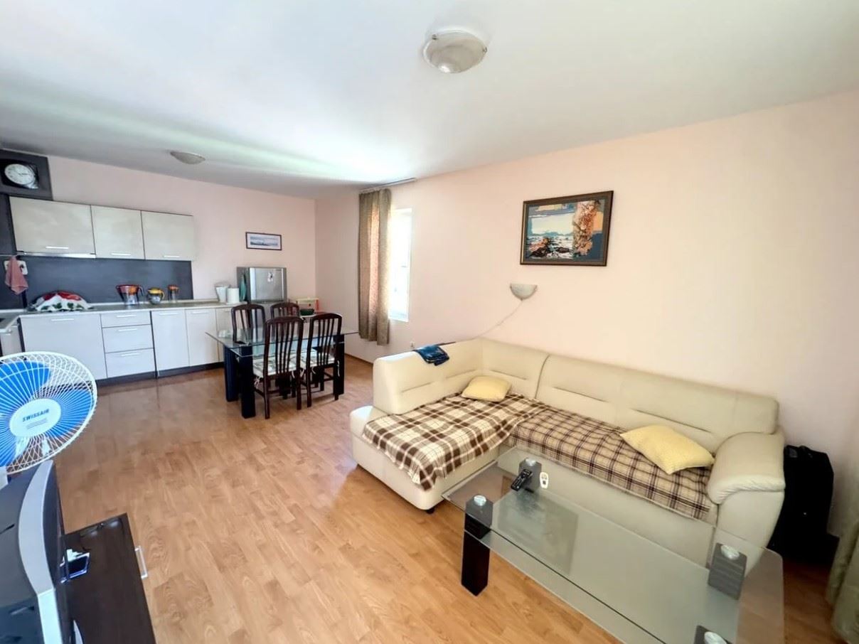 Przestronny apartament z jedną sypialnią 200 metrów od morza w Rawdzie – komfortowy dom nad brzegiem morza