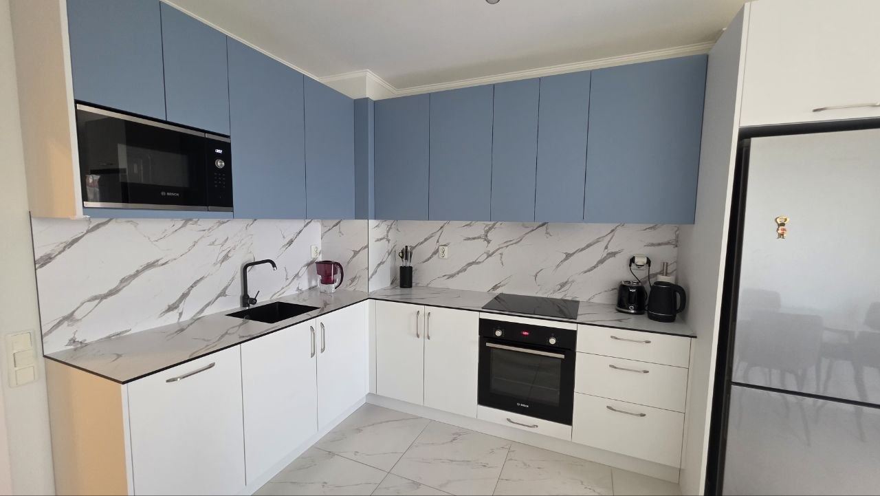 Przestronny apartament z dwiema sypialniami z częściowym widokiem na morze w prestiżowym kompleksie w Nesebyrze – gotowy dla swoich nowych właścicieli