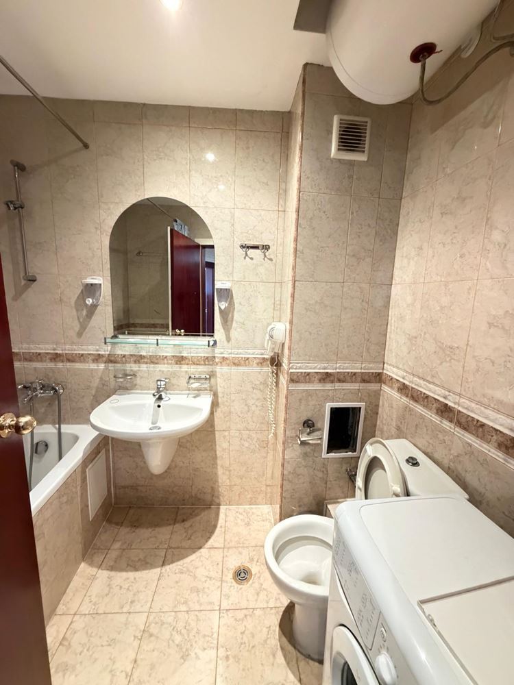  Luksusowy apartament z dwiema sypialniami i widokiem na morze, 100 metrów od plaży w Słonecznym Brzegu
