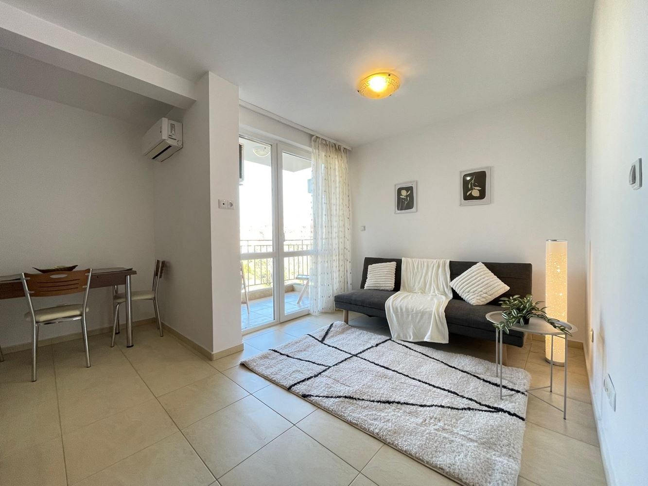 Stylowe umeblowane studio w całorocznym kompleksie w Słonecznym Brzegu, 400 metrów od plaży