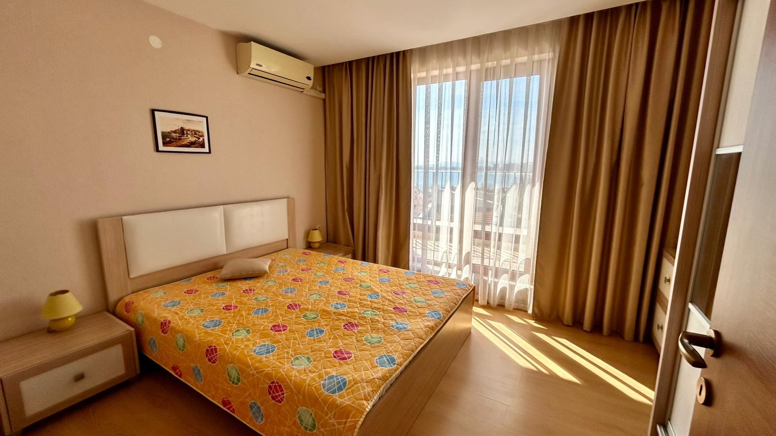 Święty Włas – apartament z trzema sypialniami z bezpośrednim panoramicznym widokiem na morze w kompleksie przy samej plaży