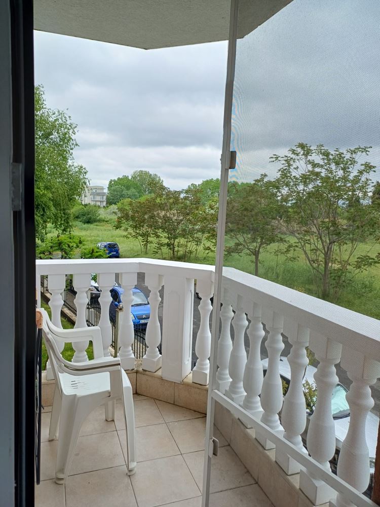 Dwupokojowe mieszkanie 500 metrów od plaży w Słonecznym Brzegu – gotowe do zamieszkania