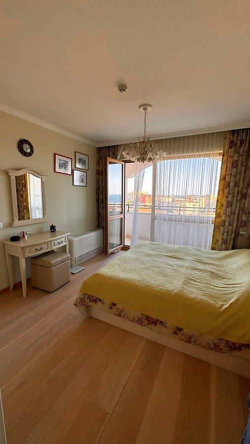 Luksusowy apartament z dwiema sypialniami i panoramicznymi widokami w Sveti Vlas