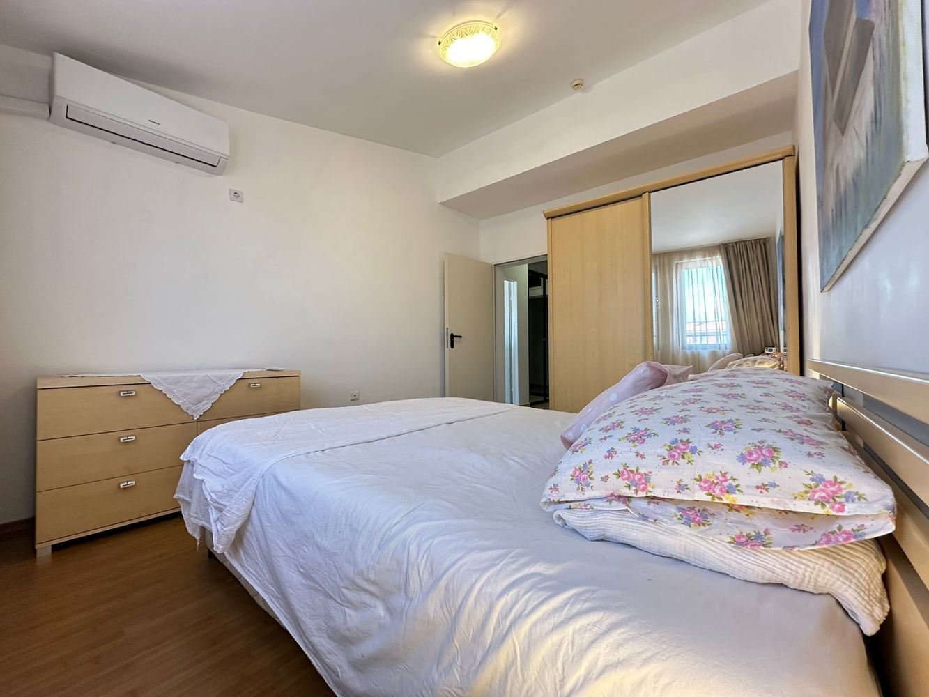 Apartament z jedną sypialnią w pierwszej linii morza w Aheloj – morska atmosfera, luksusowe udogodnienia i gotowe dokumenty do transakcji