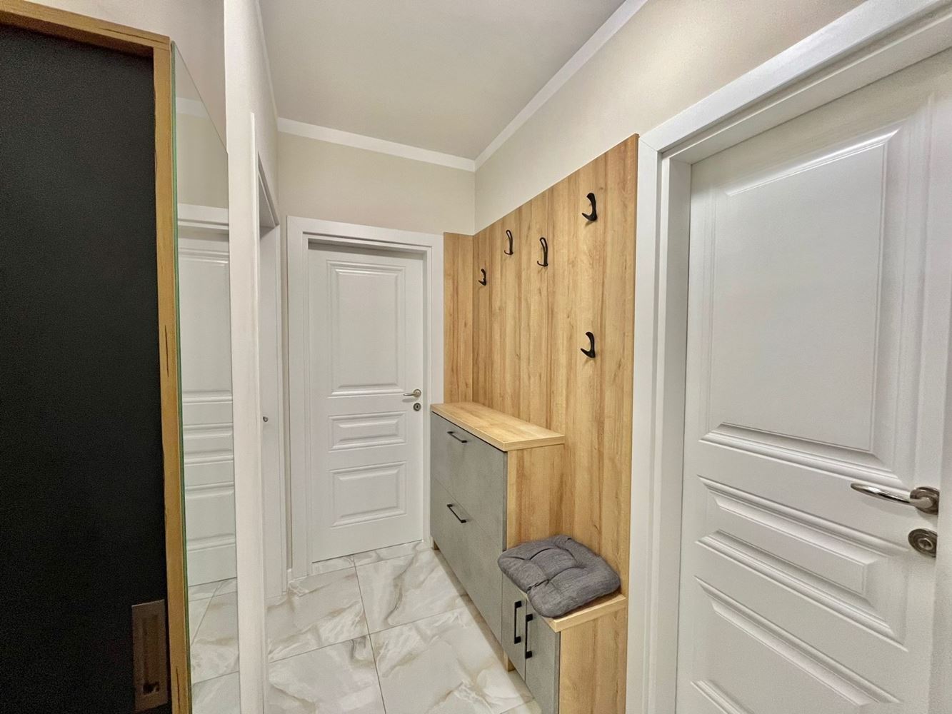 Dwupoziomowy apartament z dwiema sypialniami w centrum Rawdy – luksus, komfort i doskonała lokalizacja blisko morza
