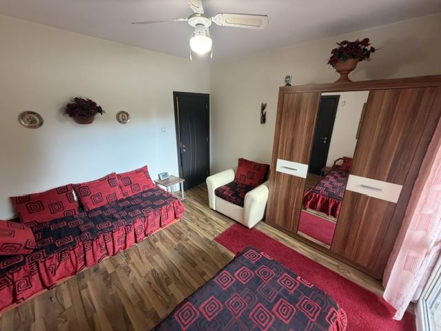 Przestronny apartament z trzema sypialniami, blisko morza, z doskonałą infrastrukturą kompleksu