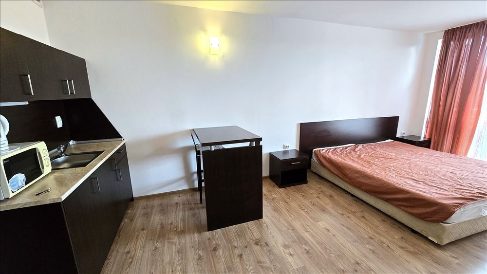 Eleganckie studio w elitarnym kompleksie w Sarafowie – zaledwie kilka kroków od plaży, luksus, SPA i basen tuż przed Tobą