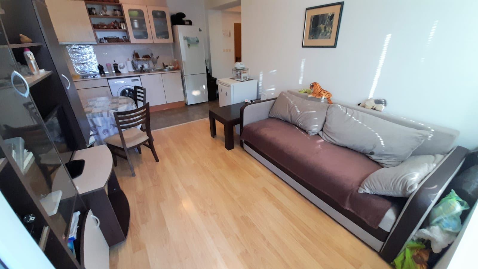 Komfortowy apartament z jedną sypialnią w całorocznym kompleksie z parkingiem w dzielnicy Sarafowo
