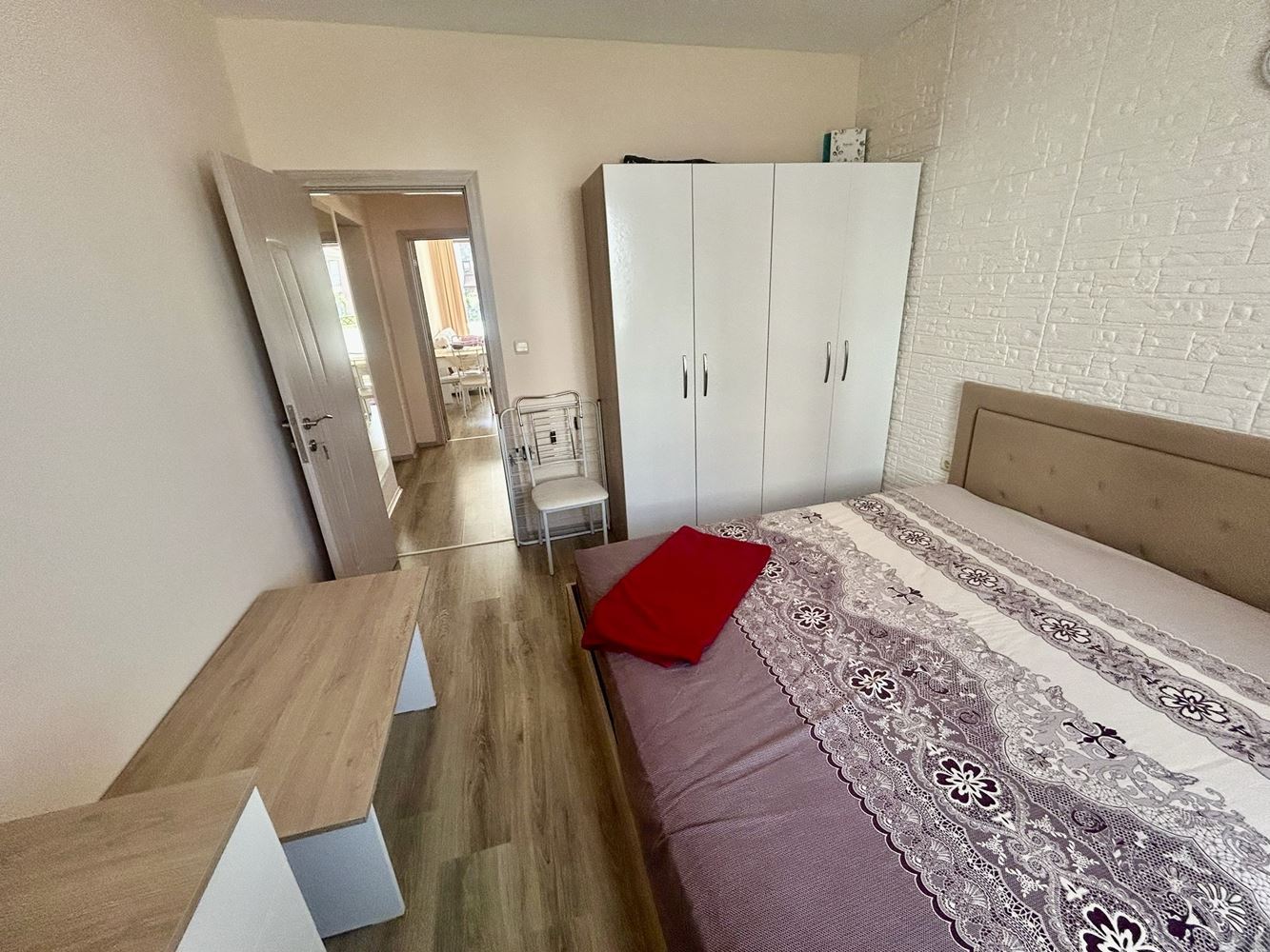 Komfortowy apartament z jedną sypialnią z bezpośrednim wyjściem do basenu w Nesebyrze – wyjątkowo wygodna oferta
