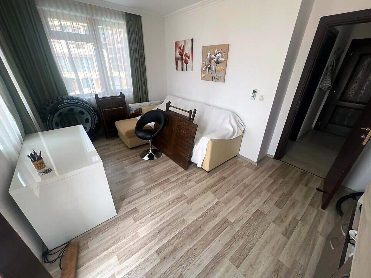 Przestronne mieszkanie czteropokojowe z wyjątkowym panoramicznym widokiem na całą zatokę w Sveti Vlas