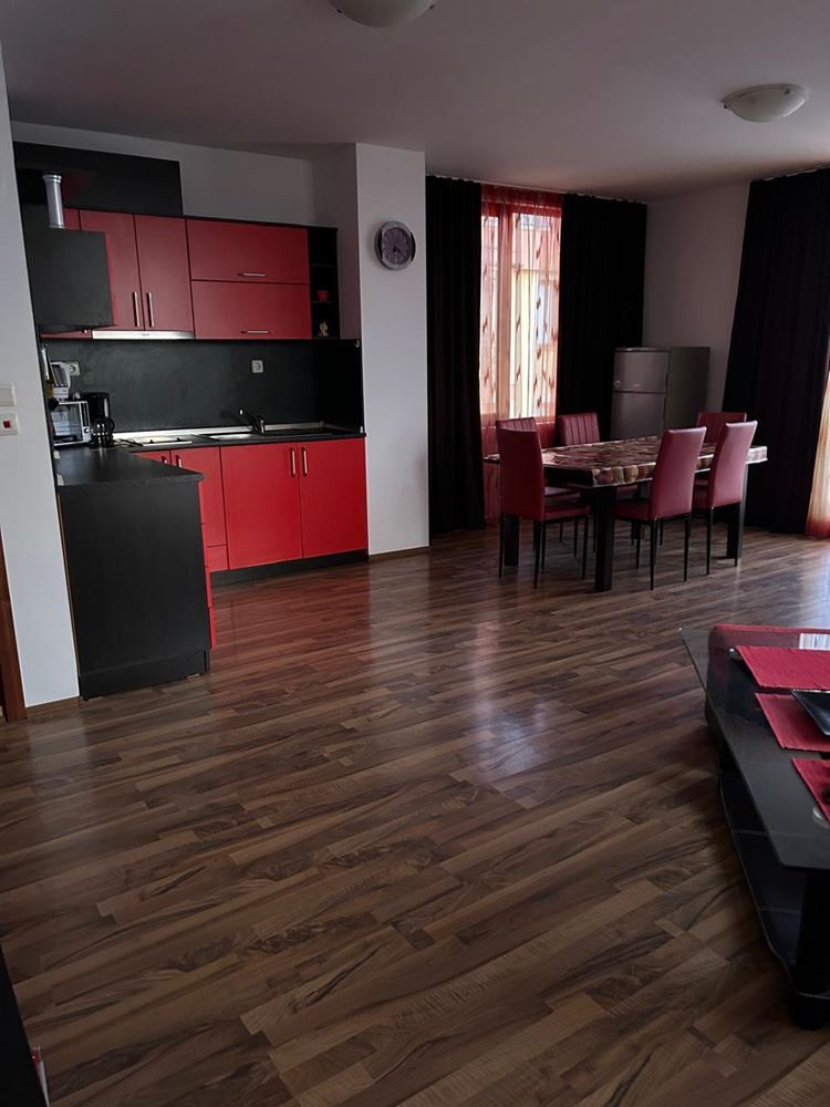 Przestronny apartament z dwiema sypialniami i panoramicznym widokiem na morze w Sveti Vlas