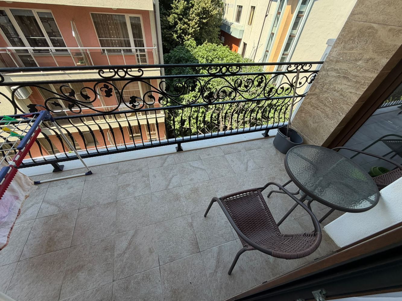 Apartament z jedną sypialnią na pierwszej linii brzegowej w Nesebyrze – komfort, prestiż i niezapomniane widoki