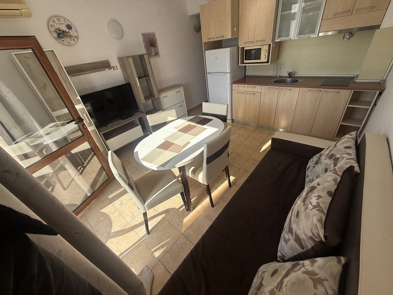 Dwupokojowe mieszkanie w Świętym Własie – 300 m od morza, doskonała infrastruktura i płatność ratalna do końca roku