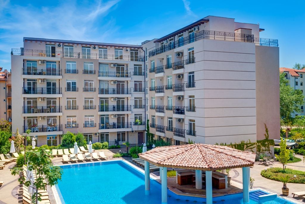 Przestronne mieszkanie z jedną sypialnią z widokiem na basen w Słonecznym Brzegu – możliwość drugiej sypialni