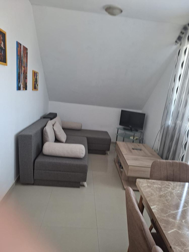 Panoramiczny apartament z jedną sypialnią i widokiem na morze w Rawdzie – gotowy do zamieszkania